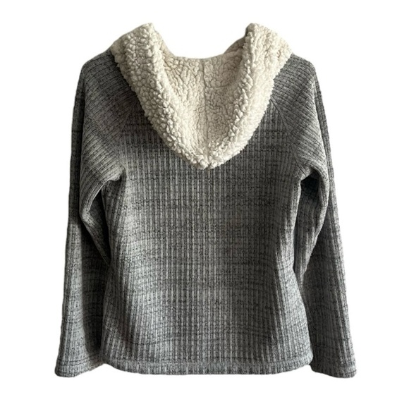 Kőppen Pullover Knit Sweater, Grey & White, Women's Size Medium - Picture 2 of 8